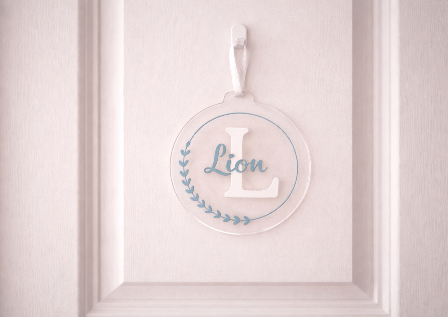 Personalisierter Acryl-Anhänger mit Namen – vielseitige Deko & Geschenkidee