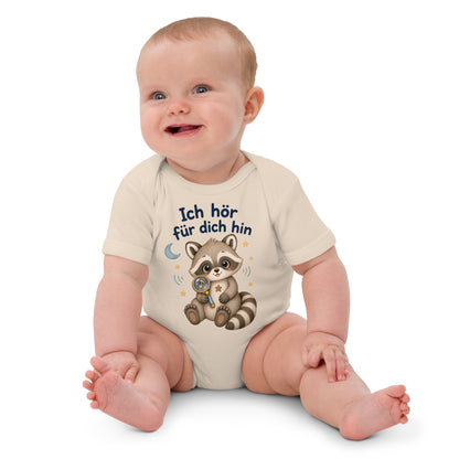 Sitzendes Baby im Bio-Babybody Ich hör für dich hin